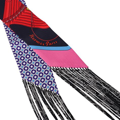fringed twilly